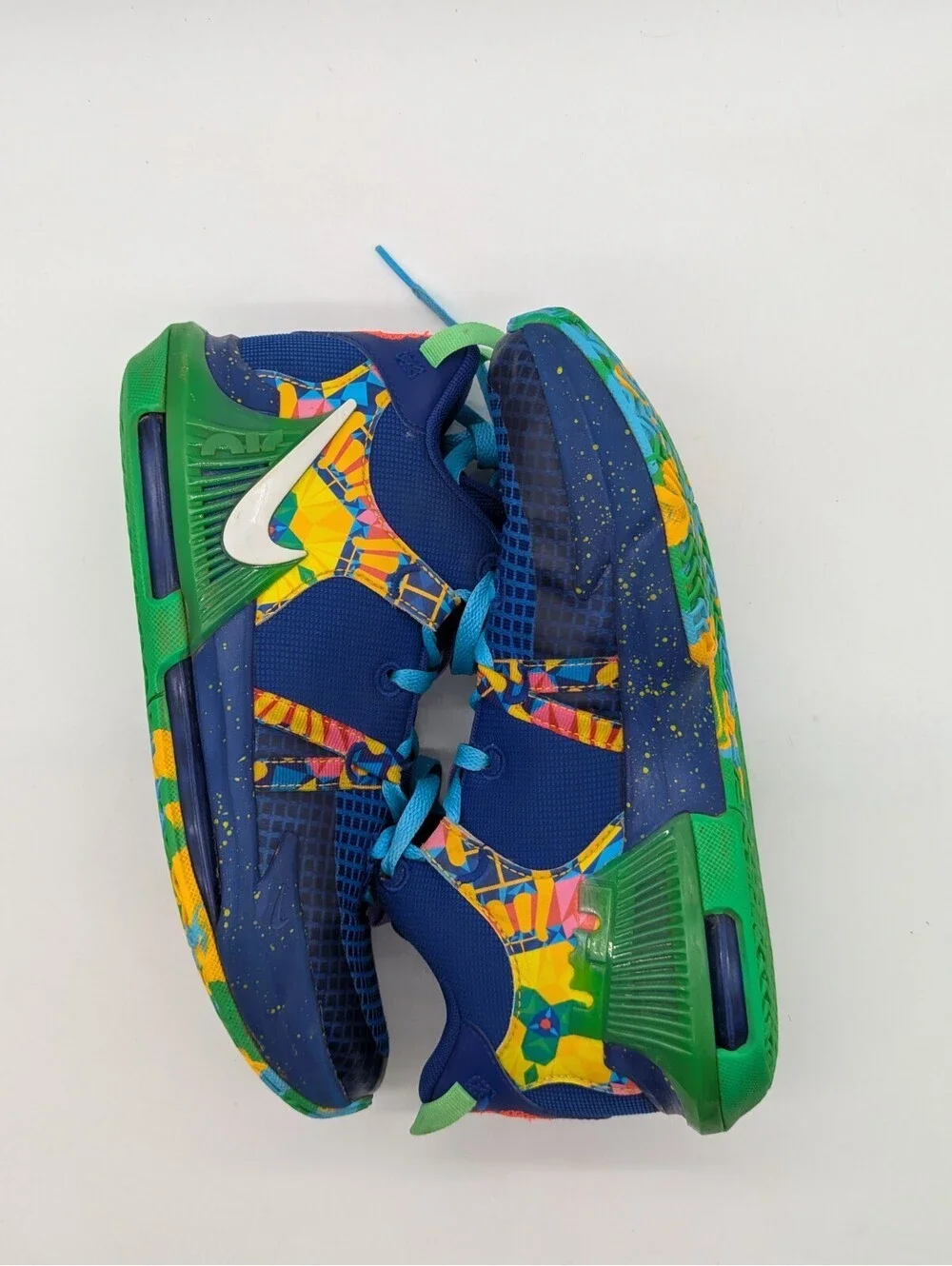 Nike LeBron Witness 7 Kaleidoscope Blue Kids Size 6Y /Womens 7.5 Shoe DQ8650-400